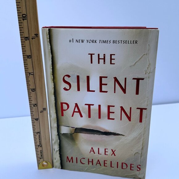 The Silent Patient by Alex Michaelides, Hardcover, good condition - Picture 7 of 9